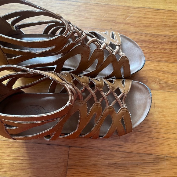 Gladiator wedges size 7 tan/cognac - Picture 5 of 7